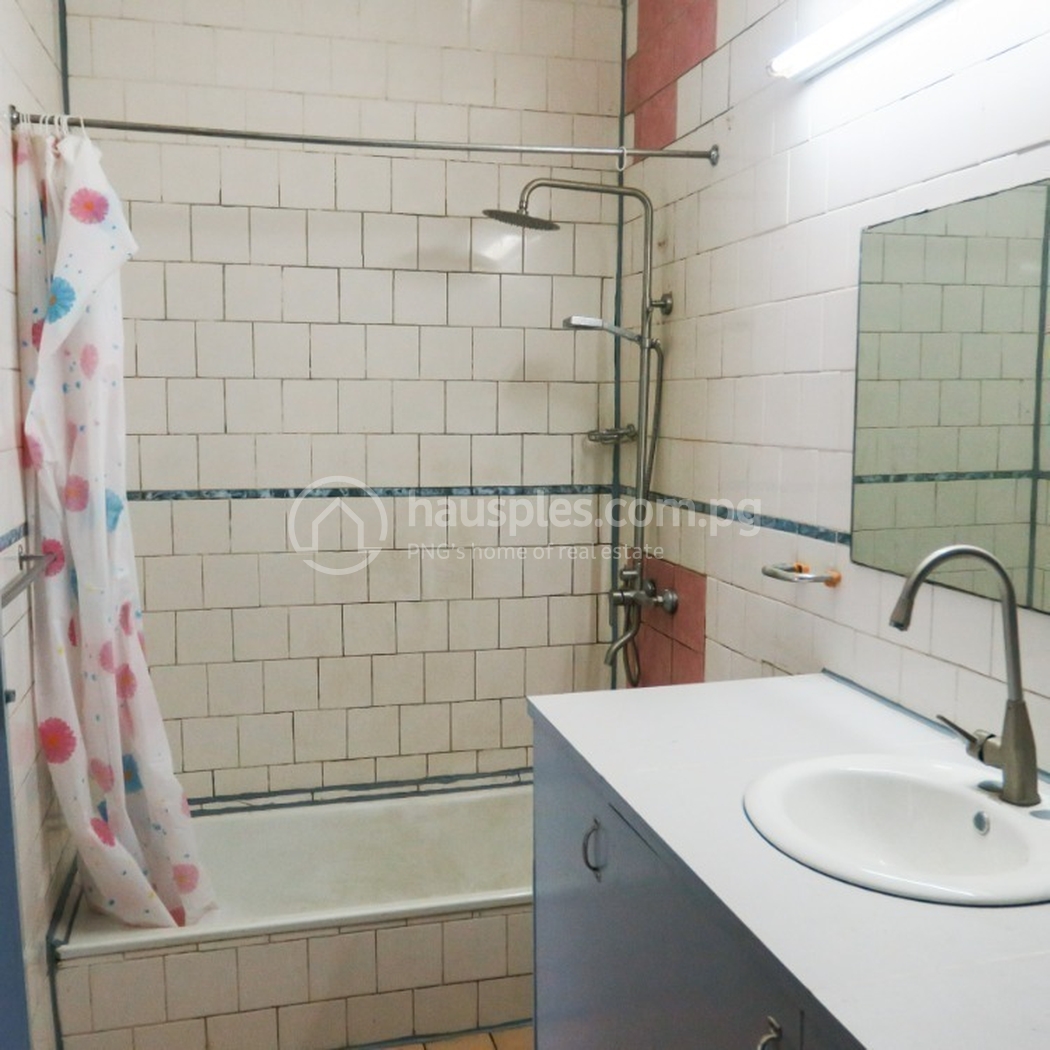 residential Apartment for rent ใน Boroko รหัส 31862 9