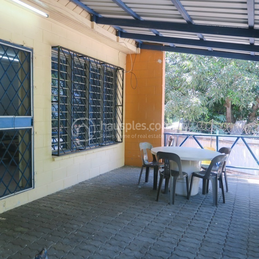 residential BlockOfUnits for rent ใน Boroko รหัส 31886 15