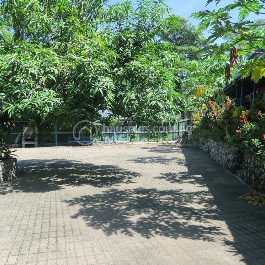 residential BlockOfUnits for rent ใน Boroko รหัส 31886 17