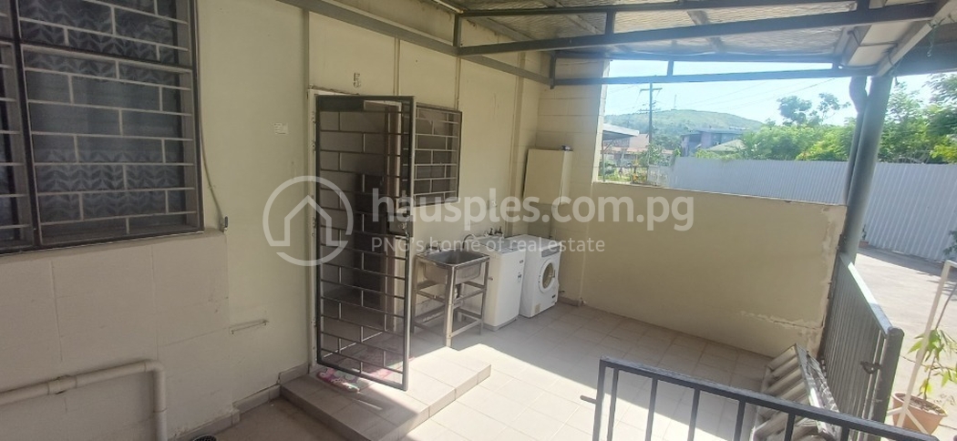 residential BlockOfUnits for rent ใน Boroko รหัส 31922 10