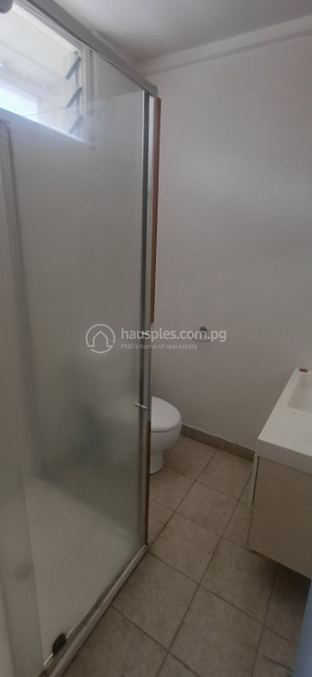 residential BlockOfUnits for rent ใน Boroko รหัส 31922 4