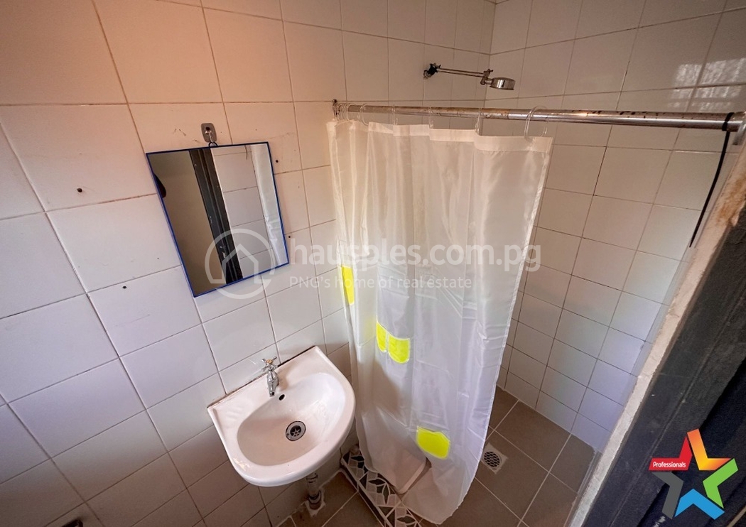 residential BlockOfUnits for rent ใน 9 Mile รหัส 31969 3