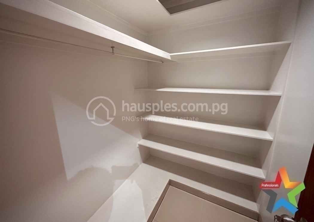 residential BlockOfUnits for rent ใน Korobosea รหัส 31518 24