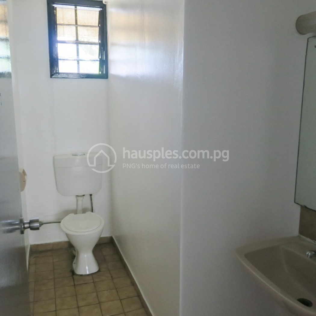 residential BlockOfUnits for rent ใน Boroko รหัส 31983 16