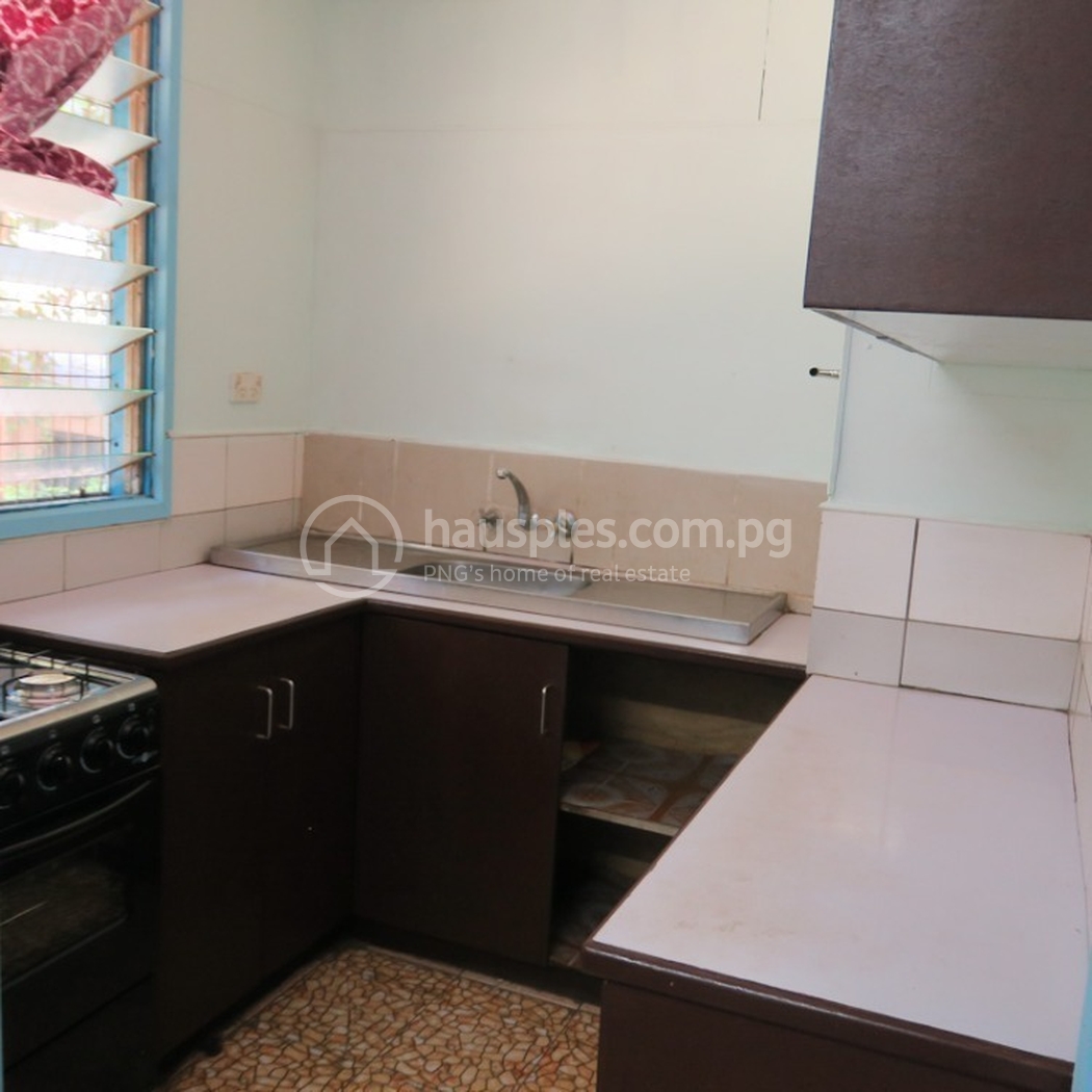 residential DuplexSemi-detached for rent ใน Gerehu รหัส 31992 5