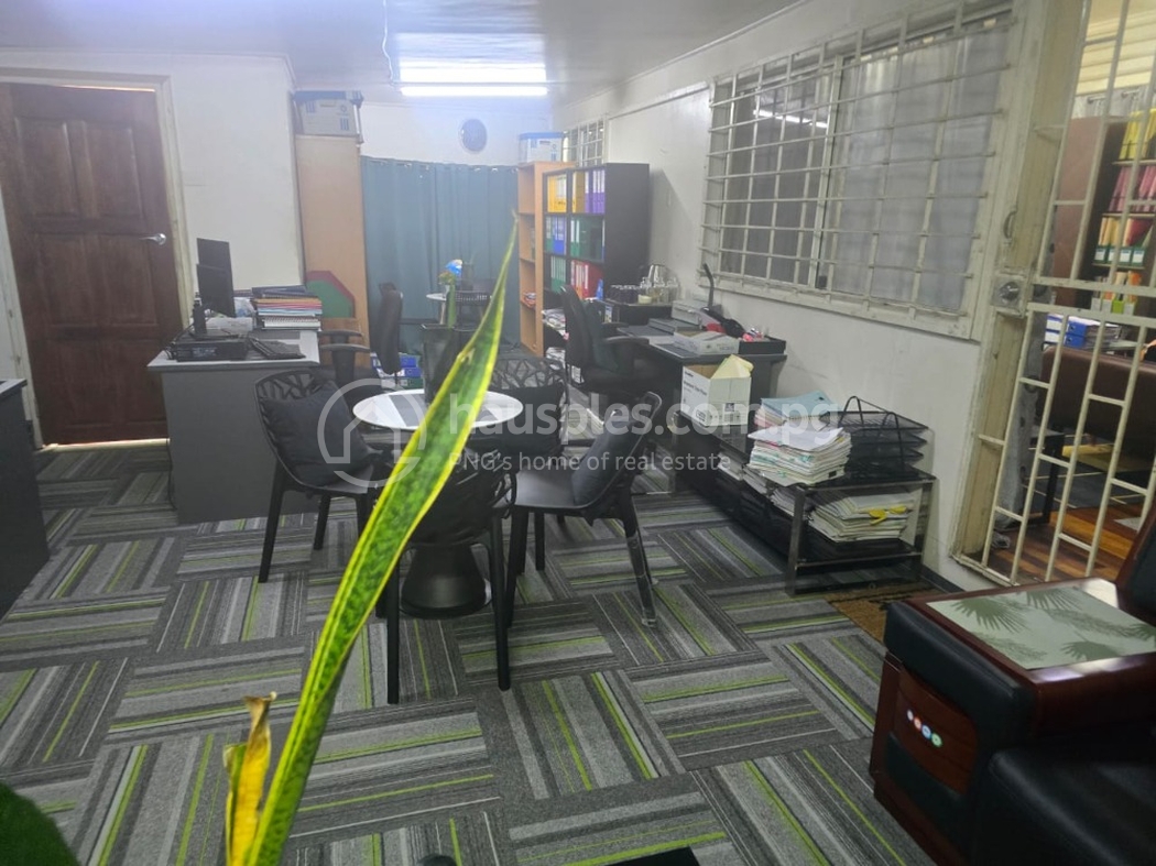 residential House for rent ใน Boroko รหัส 31951 15