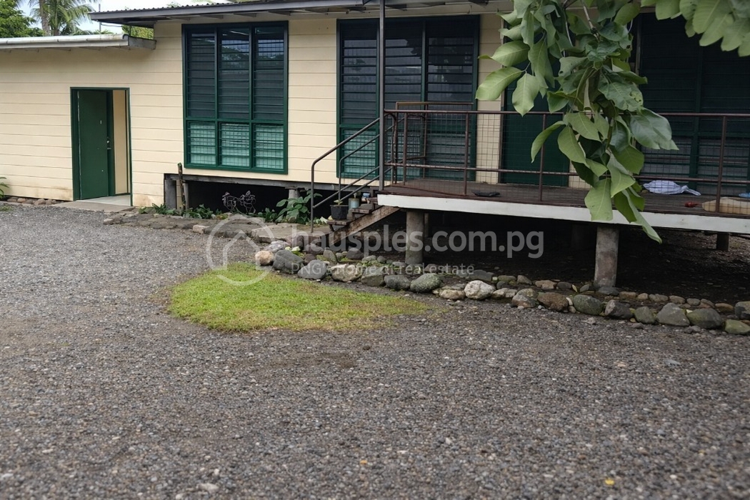 residential House for sale ใน Lae รหัส 32029 2
