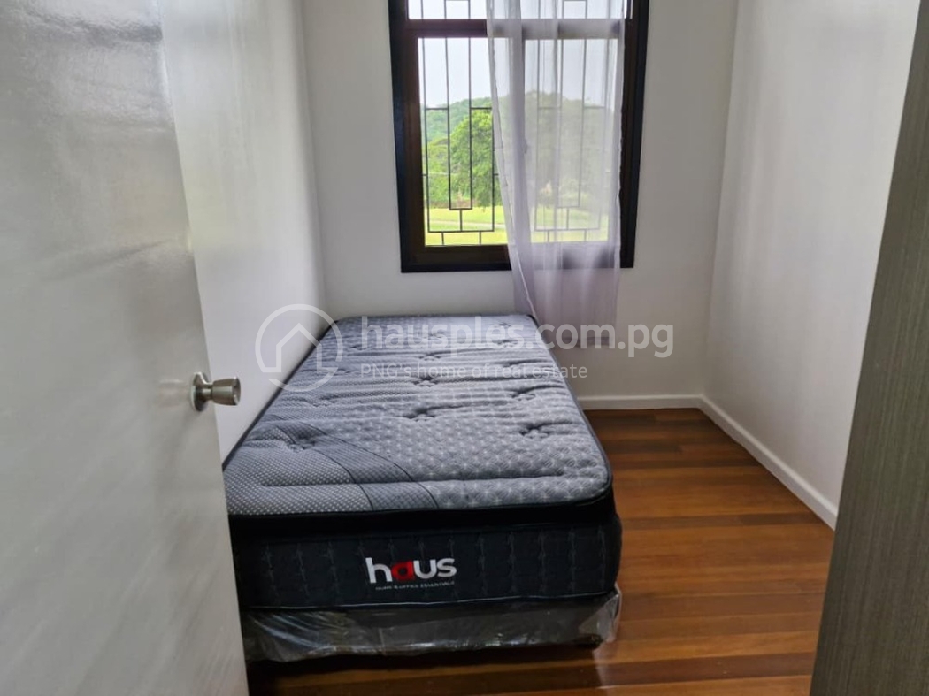 residential House for sale ใน 7 mile รหัส 32015 8