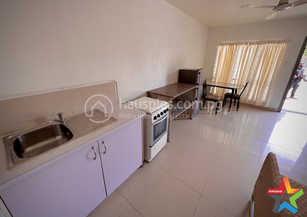 residential BlockOfUnits for sale ใน 9 Mile รหัส 32044 19