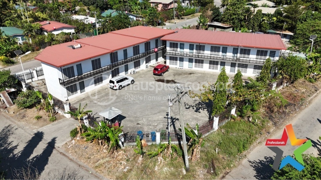 residential BlockOfUnits for sale ใน 9 Mile รหัส 32044 1