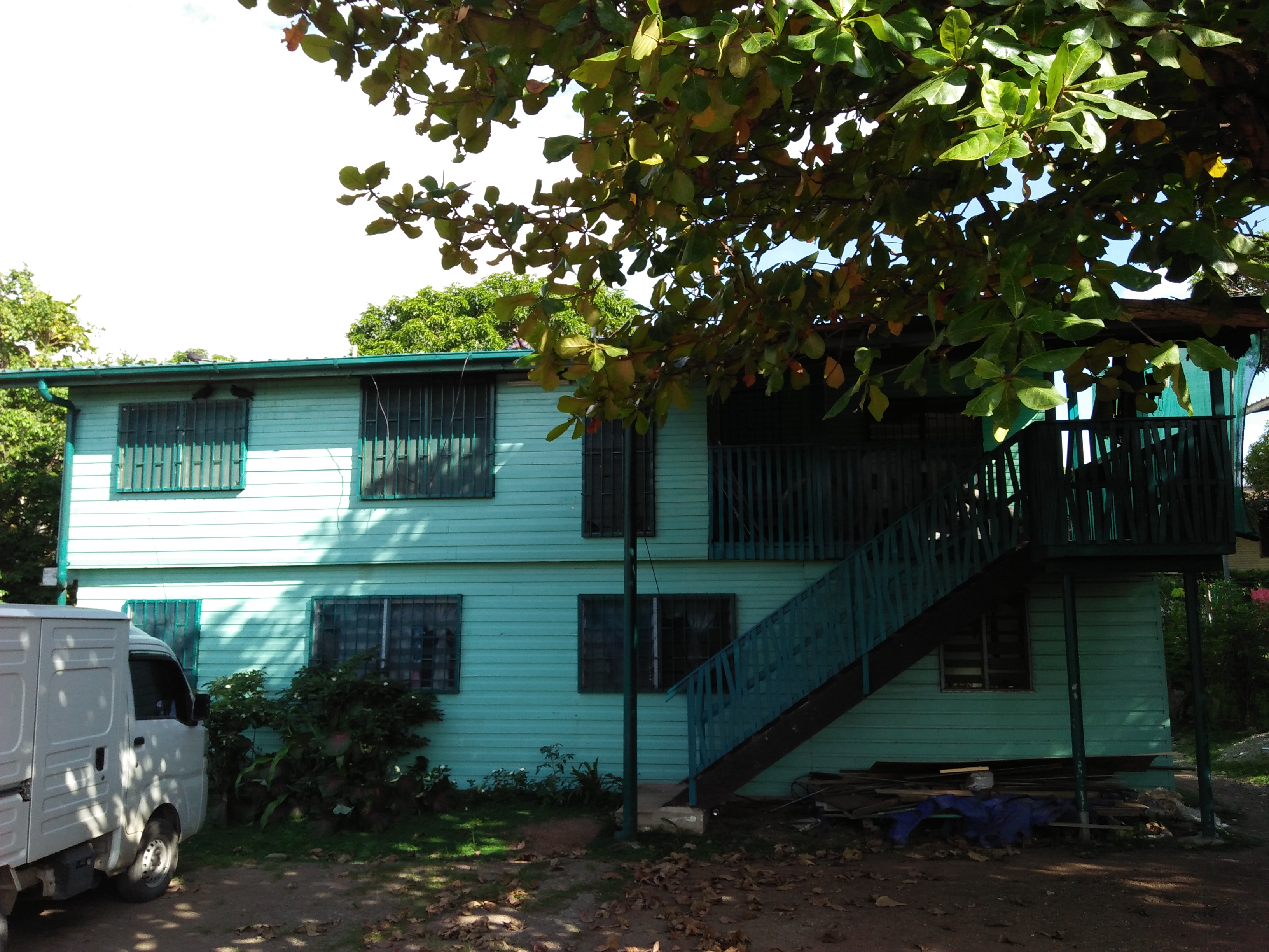 4 Bed, 1 Bath House for Rent in Rainbow Estate