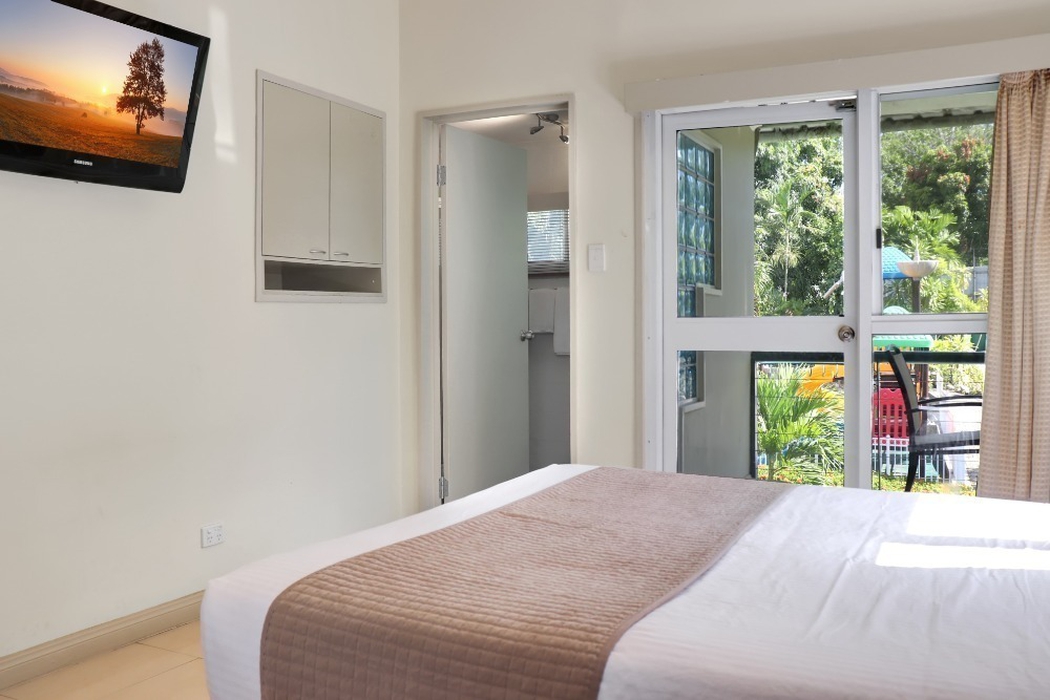 Gateway Hotel & Apartments | Magnificent 2 Bedroom & 3 Bathroom | Airport Wing 