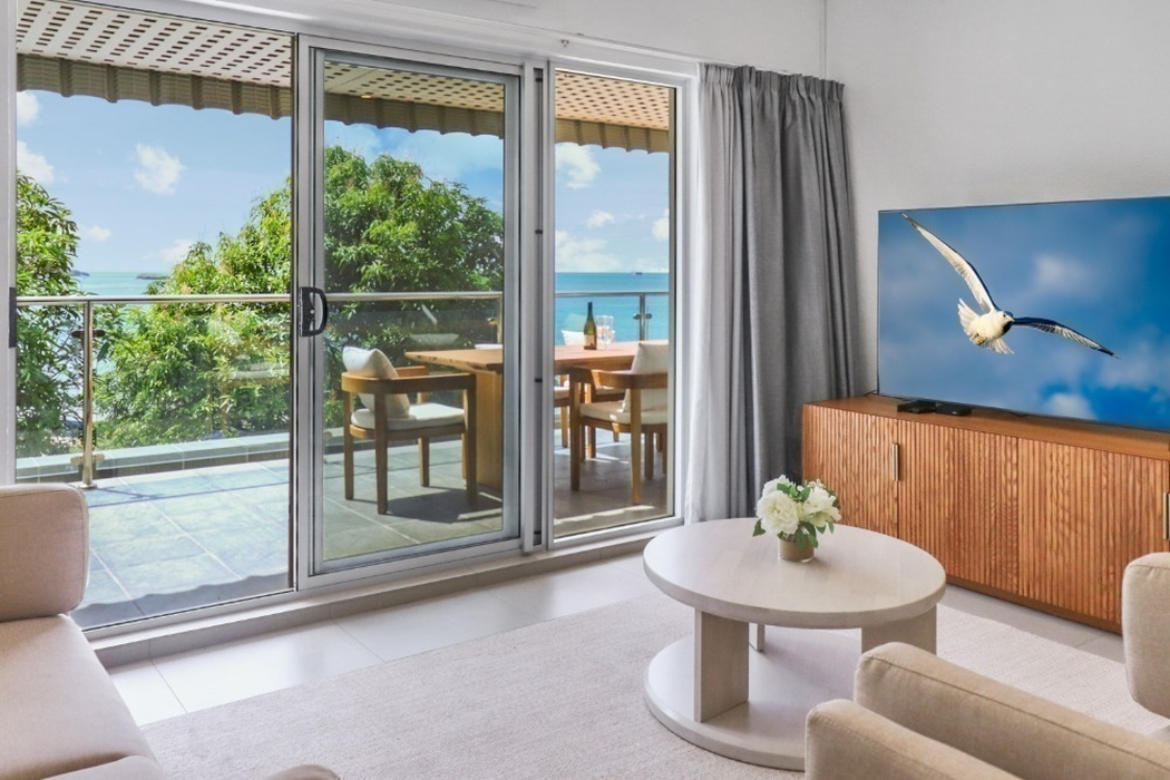 Coastal 3 bedroom Apartment with Ocean Views