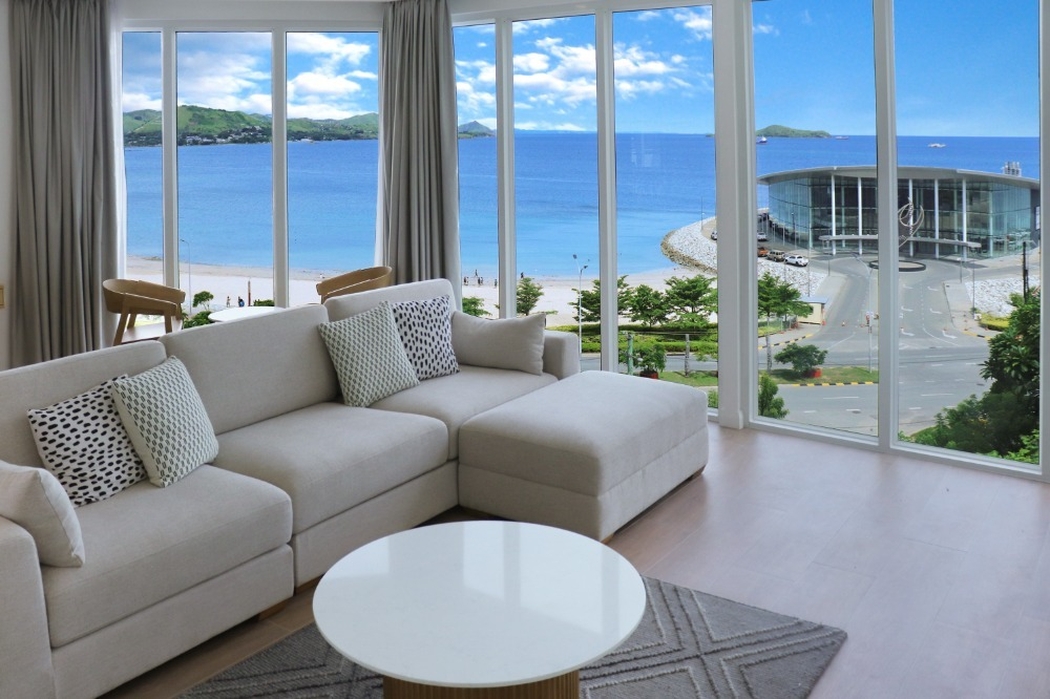Exquisite three-Bedroom Penthouse with stunning sea Views