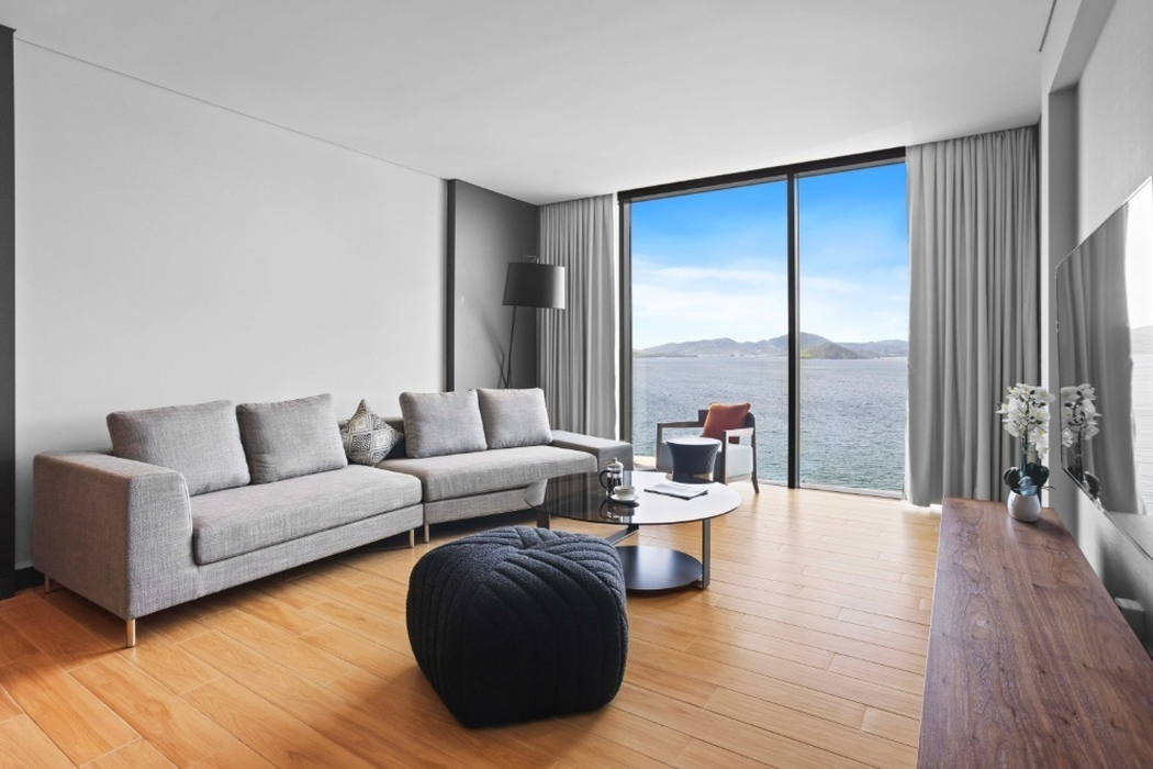 2 Bedroom Penthouse - Harbor View